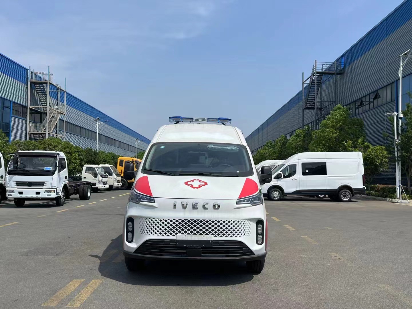 依维柯聚星新能源救护车